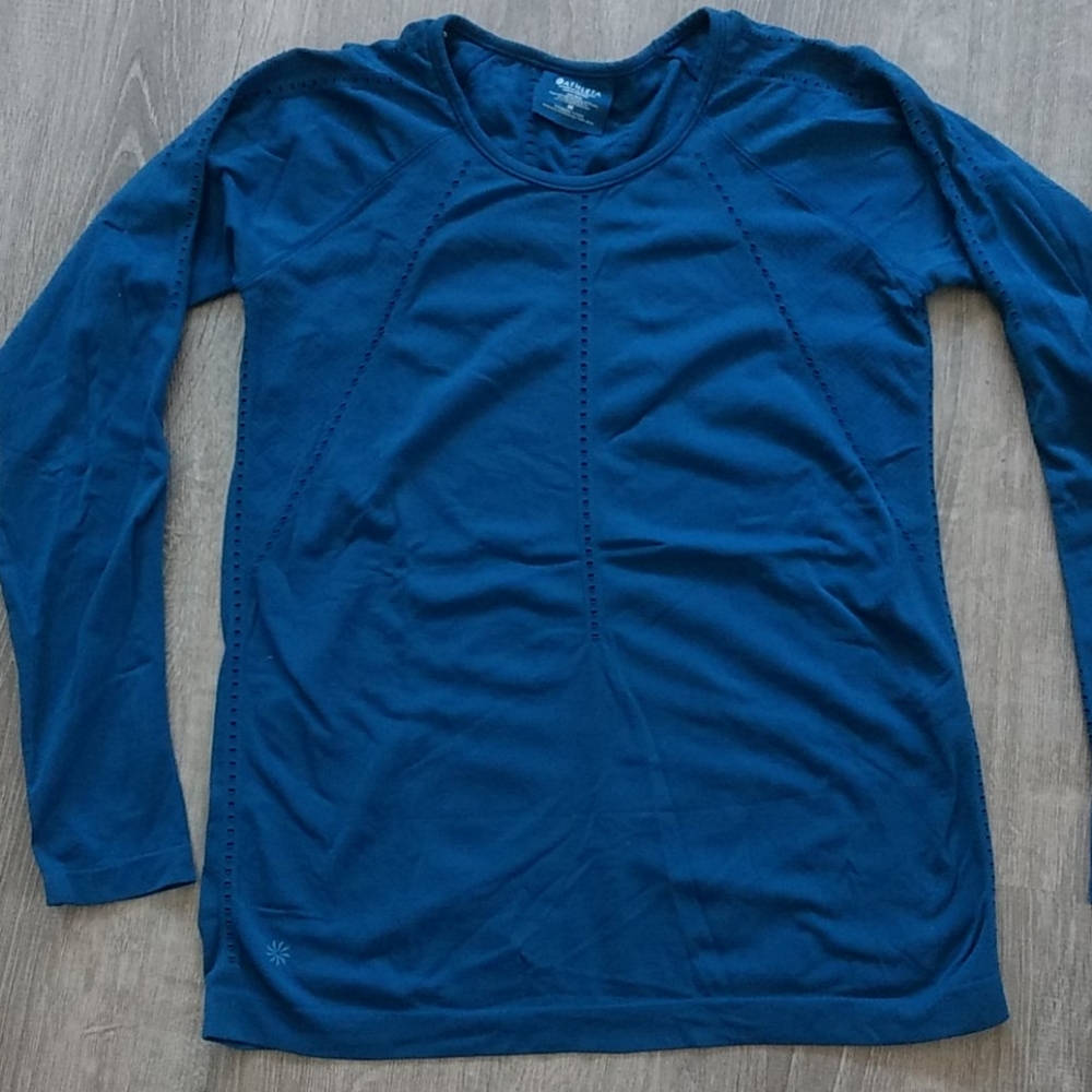 Athleta Foothill workout top